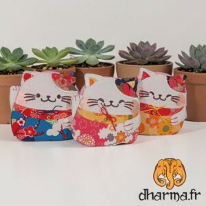 Porte-monnaie maneki neko en kimono du Japon