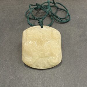 Pendentif Tchilin en jade du Myanmar